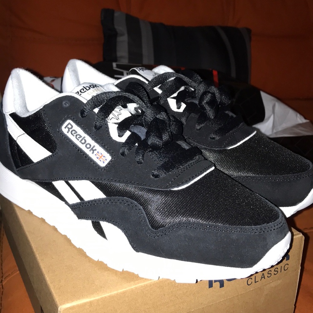 Black Reebok classics